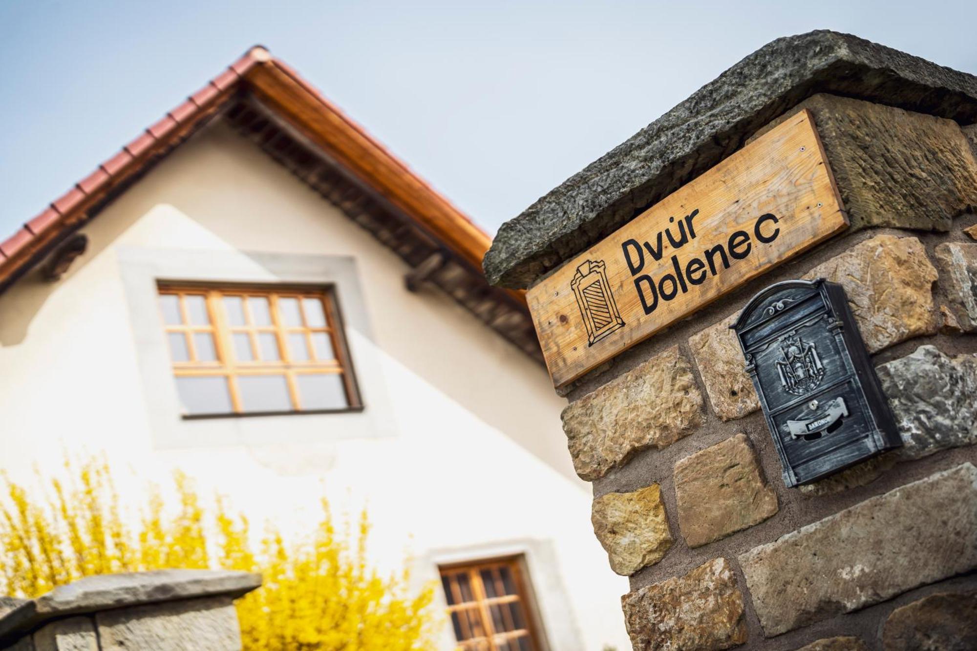 Rohoznice Dvur Dolenecアパートメント エクステリア 写真